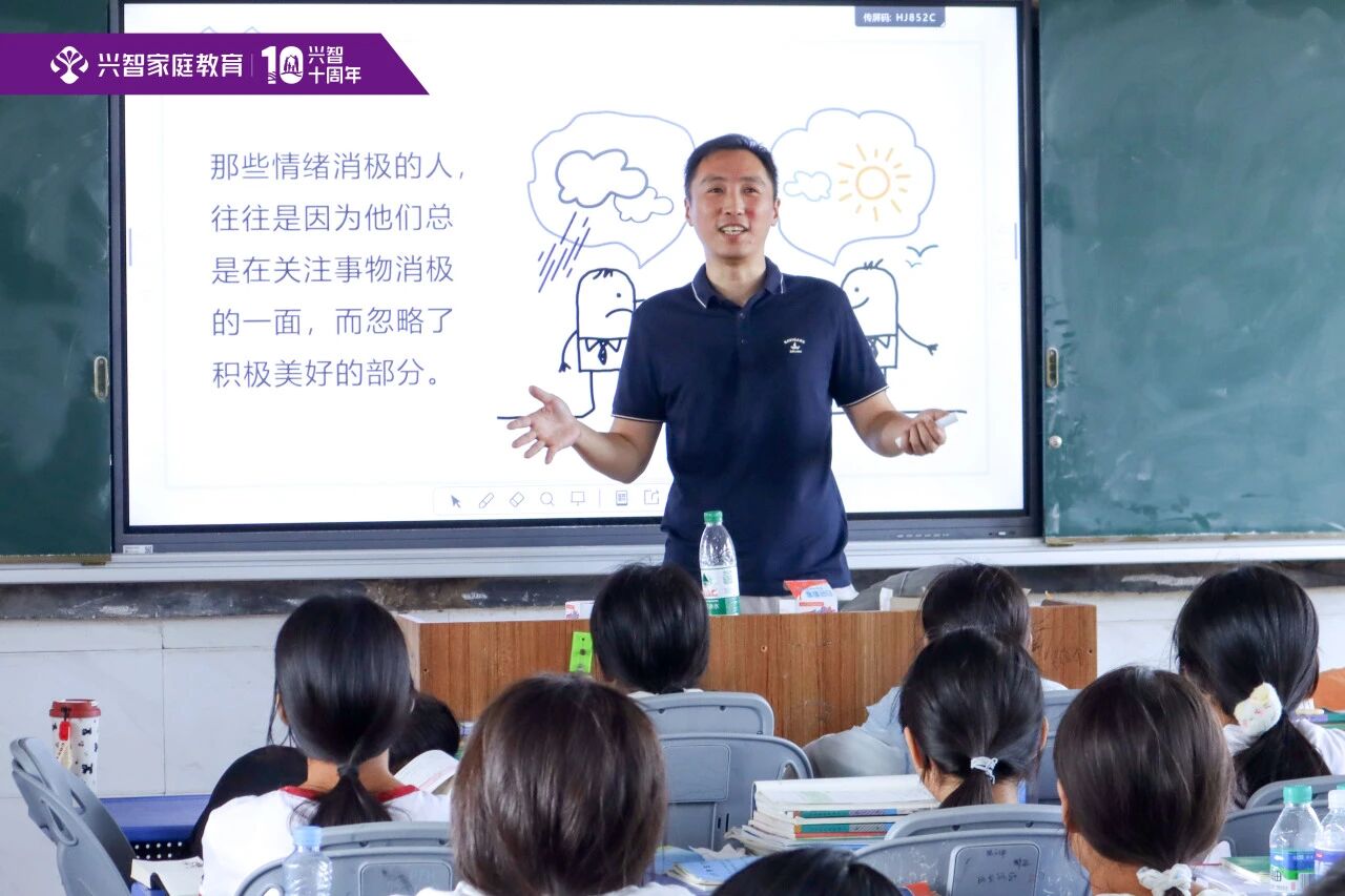 微信图片_2025-09-22_100429_998.jpg
